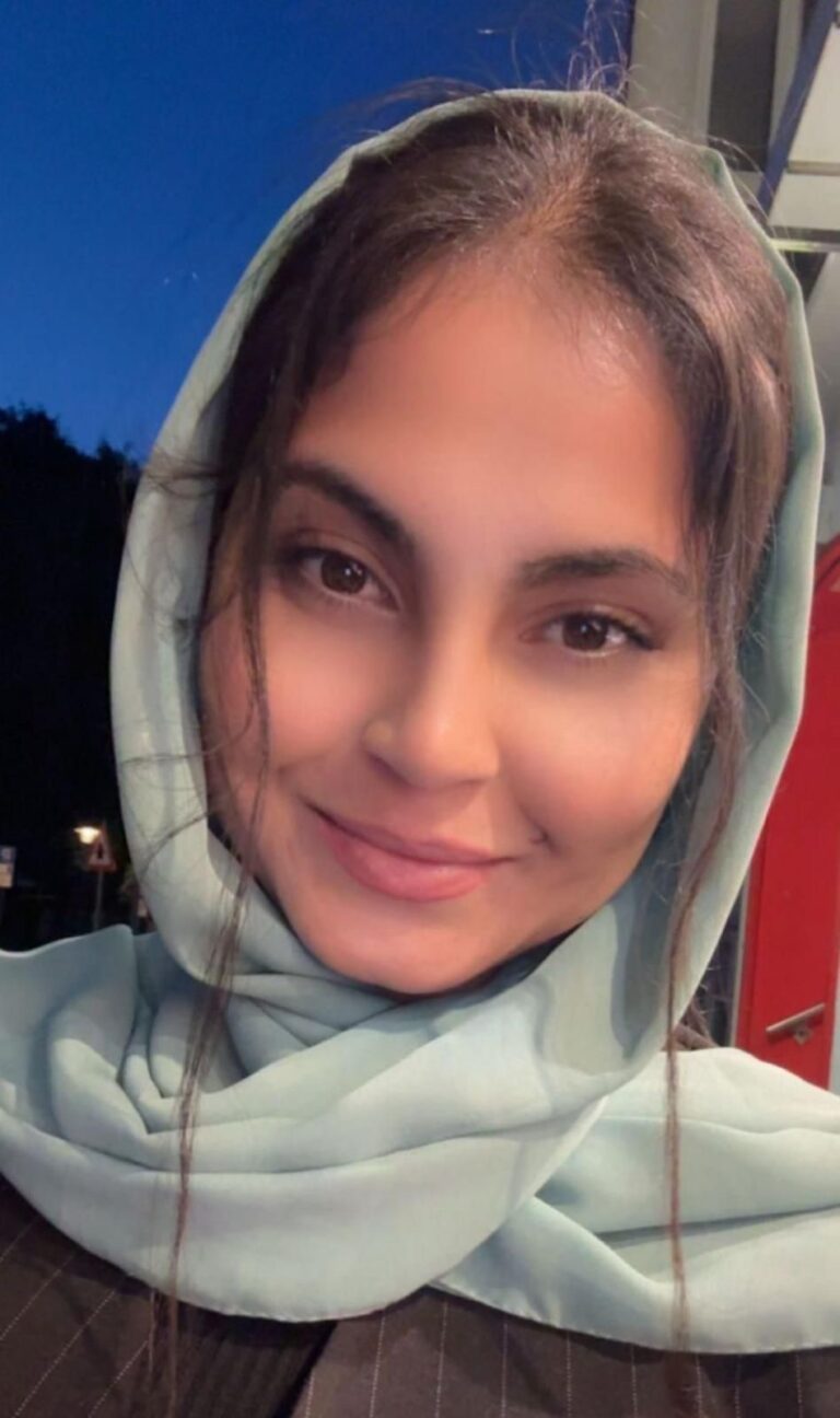 حکایتِ مویِ ممنوع